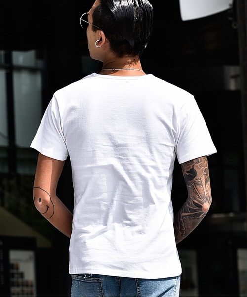 JOKER(ジョーカー)の「ラインストーン半袖Tシャツ/カットソー 箔プリント Vネック(Tシャツ/カットソー・メンズ・ブラック×シルバー/ブラック×ゴールド/ホワイト×シルバー/ホワイト×ゴールド・M/L/XL)」の20枚目の写真