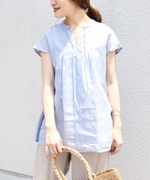 SHIPS(シップス)の「ラミータックブラウス◇(シャツ/ブラウス・レディース・ライトブルー/ネイビー/オフホワイト・ONE SIZE)」の2枚目の写真