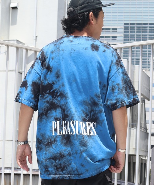 PLEASURES(プレジャー)の「PLEASURES/プレジャーズ DRUGS HELP T-SHIRT 半袖Tシャツ(Tシャツ/カットソー・メンズ・ブラック/ブルー/クリーム・M/L/XL)」の3枚目の写真
