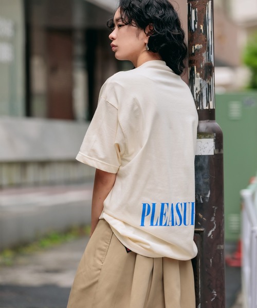 PLEASURES(プレジャー)の「PLEASURES/プレジャーズ DRUGS HELP T-SHIRT 半袖Tシャツ(Tシャツ/カットソー・メンズ・ブラック/ブルー/クリーム・M/L/XL)」の21枚目の写真