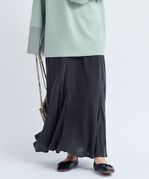 DouDou（ドゥドゥ）の「キュプラ混フレアスカート（スカート・レディース・ブラック/ブラウン/グレイッシュベージュ・FREE）」の12枚目の写真