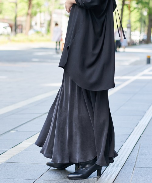 DouDou（ドゥドゥ）の「キュプラ混フレアスカート（スカート・レディース・ブラック/ブラウン/グレイッシュベージュ・FREE）」の21枚目の写真