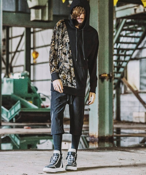 NO ID.(ノーアイディ)の「mko9436-レイヤードハイカットスニーカー(スニーカー・メンズ・ホワイト/ワイン/ブラック・40/42/44)」の13枚目の写真