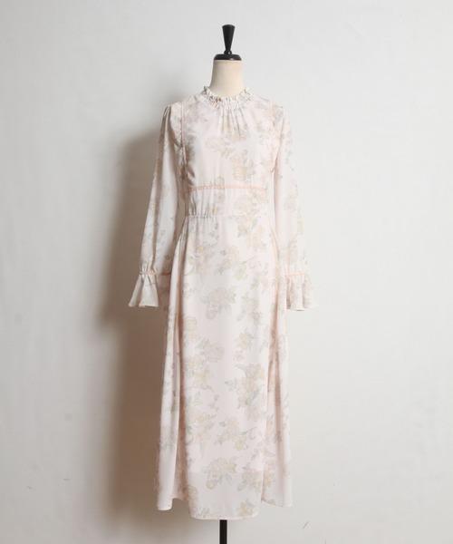 tocco closet(トッコ クローゼット)の「配色ライン入りシャーリングプチフリルネックキャンディースリーブフラワープリントワンピース(ワンピース・レディース・ピンク/イエロー・M)」の14枚目の写真