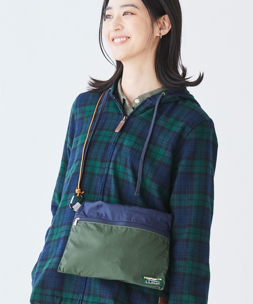 L.L.Bean（エルエルビーン）の「グローサリー・トート・ウィズ・ポーチ（トートバッグ・レディース・アイボリー/ダークオリーブ/ネイビー・ONE SIZE）」の8枚目の写真