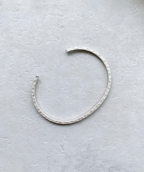 iso(イソ)の「アソートナローメタルバングル(バングル/リストバンド・レディース・その他1/その他2/その他3/その他4・FREE)」の5枚目の写真