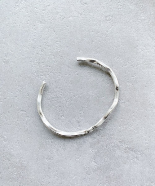 iso(イソ)の「アソートナローメタルバングル(バングル/リストバンド・レディース・その他1/その他2/その他3/その他4・FREE)」の12枚目の写真