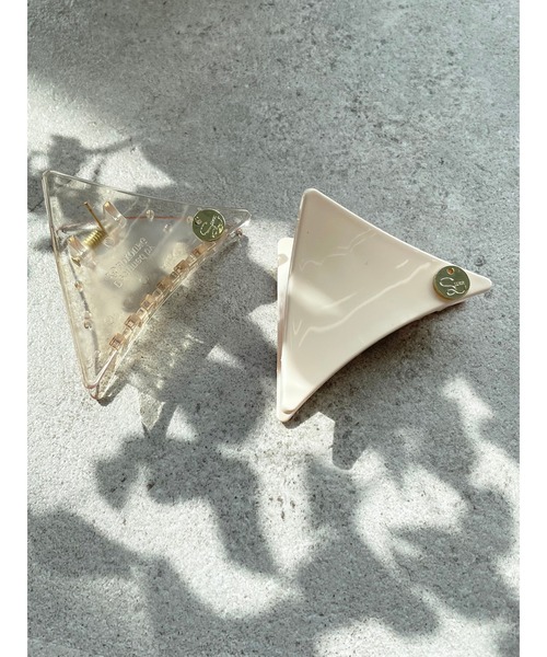 SLURR（スラ―）の「サンカクバンス（バレッタ/ヘアクリップ・レディース・オフホワイト/クリア・FREE）」の5枚目の写真