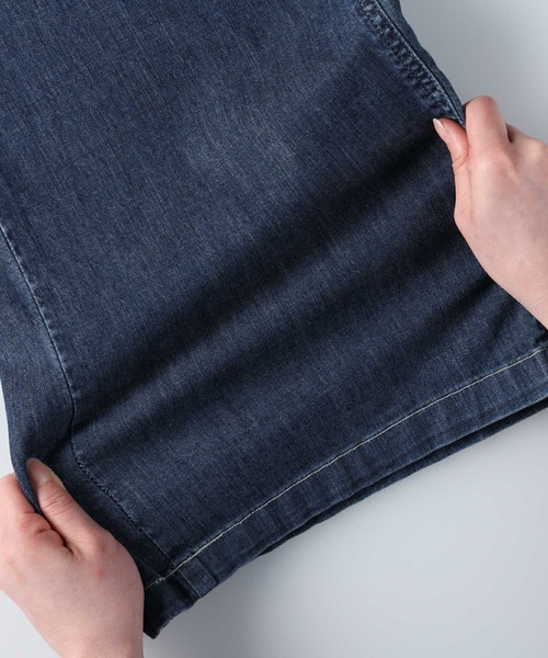 SOMETHING(サムシング)の「【SOMETHING】「COOL」 ベイカーワイドパンツ(デニムパンツ・レディース・ダークインディゴブルー・26inch/27inch/28inch/29inch)」の17枚目の写真