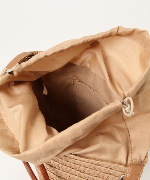 CORNERS（コーナーズ）の「ウッドリング付きミニかごショルダーバッグ（かごバッグ・レディース・ベージュ/ブラウン・FREE）」の7枚目の写真