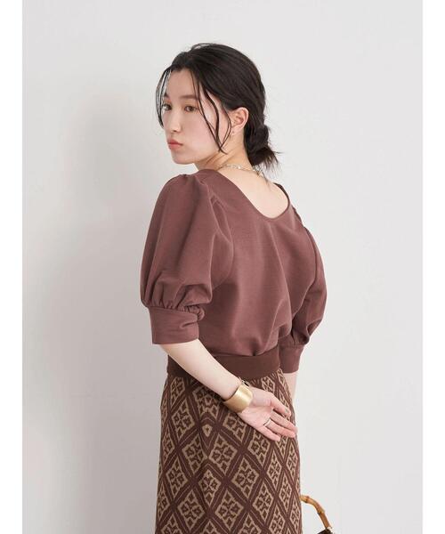 earth music&ecology（アースミュージックアンドエコロジー）の「前後2wayパフスリーブプルオーバー ＊（Tシャツ/カットソー・レディース・ブラック/ブラウン/アイボリー/ピンクベージュ・FREE）」の6枚目の写真