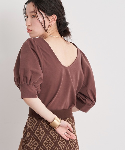 earth music&ecology（アースミュージックアンドエコロジー）の「前後2wayパフスリーブプルオーバー ＊（Tシャツ/カットソー・レディース・ブラック/ブラウン/アイボリー/ピンクベージュ・FREE）」の3枚目の写真