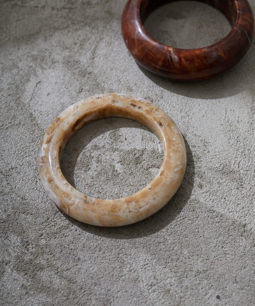 Birthday room（バースデイルーム）の「大理石風ボリュームセットバングル（バングル/リストバンド・レディース・ブラック/ブラウン/アイボリー・FREE）」の16枚目の写真