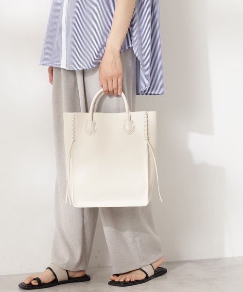 N.（N. Natural Beauty Basic）（エヌエヌナチュラルビューティーベーシック）の「◆かがりステッチデザイントートバッグ（トートバッグ・レディース・ブラック/オフホワイト・ﾌﾘ-）」の3枚目の写真