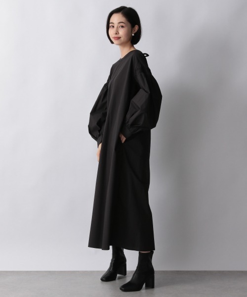 LOWRYS FARM（ローリーズファーム）の「ソデピンタックワンピース　959381（ワンピース・レディース・オフホワイト/ブラック/ダークブラウン/パープル・FREE）」の2枚目の写真