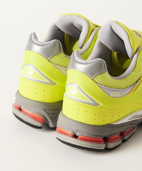 NEW BALANCE（ニューバランス）の「【国内exclusive】 ＜New Balance（ニューバランス）＞ M2002R/スニーカー（スニーカー・メンズ・ホワイト/イエロー・25cm/25.5cm/26cm/26.5cm/27cm/27.5cm/28cm/28.5cm/29cm）」の3枚目の写真