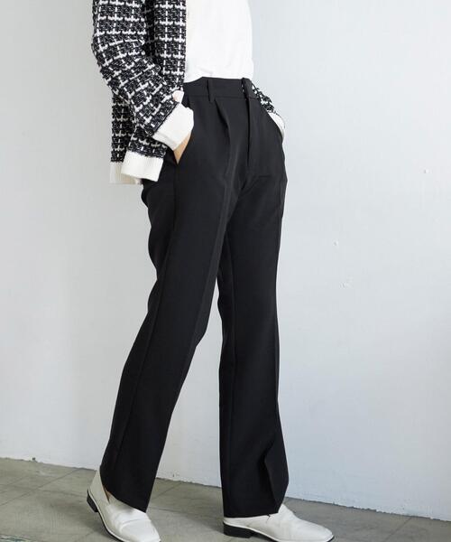 INGNI（イング）の「セミフレアセンタープレスパンツ（その他パンツ・レディース・ブラック/レッド/グリーン/オレンジ/アイボリー/ブラウン/ボルドー/イエロー/ピンク/パープル/ライトベージュ/グリーン系/ライトグリーン/イエロー系5/ピンク系/オレンジ系1/アイボリー系/ライトカーキ・FREE）」の3枚目の写真