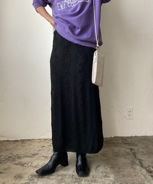 CAPRICIEUX LE'MAGE(カプリシューレマージュ)の「ダイヤフリンジスカート(スカート・レディース・ブラック/ライトベージュ・FREE)」の11枚目の写真