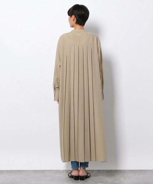 LAKOLE(ラコレ)の「バックプリーツブロードワンピース / 216484(シャツワンピース・レディース・ブラック/ベージュ/オレンジ・SMALL/MEDIUM)」の7枚目の写真