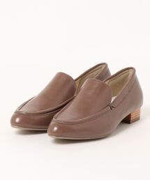 防水ヒールローファー