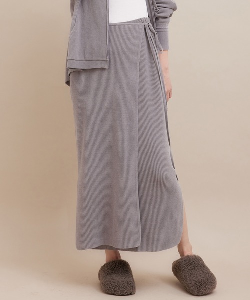 SALON adam et rope'(サロン アダム エ ロペ)の「【極上の肌ざわり】リブタイトスカート -CreamyCotton /クリーミーコットン-(スカート・レディース・グレー/グリーン・FREE)」の2枚目の写真