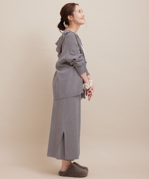 SALON adam et rope'(サロン アダム エ ロペ)の「【極上の肌ざわり】リブタイトスカート -CreamyCotton /クリーミーコットン-(スカート・レディース・グレー/グリーン・FREE)」の10枚目の写真