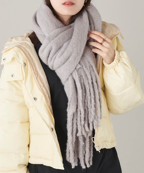 Chaco closet（チャコ クローゼット）の「もこもこボリュームマフラー（マフラー・レディース・チャコールグレー/カーキ/レッド/ブラウン/グリーン/ライトグレー/ブルー/モカ/ブラック/オレンジ/グレイッシュベージュ/ネイビー/マスタード/ピンクベージュ/チェリーピンク/ライトグリーン/アイボリー/ベージュ/グレイッシュブルー・FREE）」の6枚目の写真