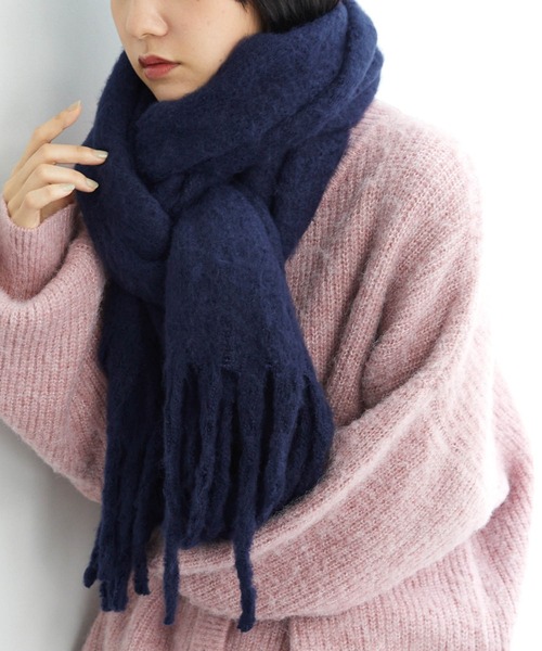 Chaco closet（チャコ クローゼット）の「もこもこボリュームマフラー（マフラー・レディース・チャコールグレー/カーキ/レッド/ブラウン/グリーン/ライトグレー/ブルー/モカ/ブラック/オレンジ/グレイッシュベージュ/ネイビー/マスタード/ピンクベージュ/チェリーピンク/ライトグリーン/アイボリー/ベージュ/グレイッシュブルー・FREE）」の12枚目の写真