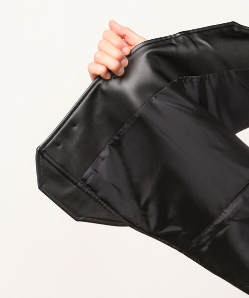 ANOTHERYOUTH(アナザーユース)の「【ANOTHERYOUTH/アナザーユース】logo leather vest/ロゴ レザー ベスト(ベスト・メンズ・ブラック・ONE SIZE)」の4枚目の写真