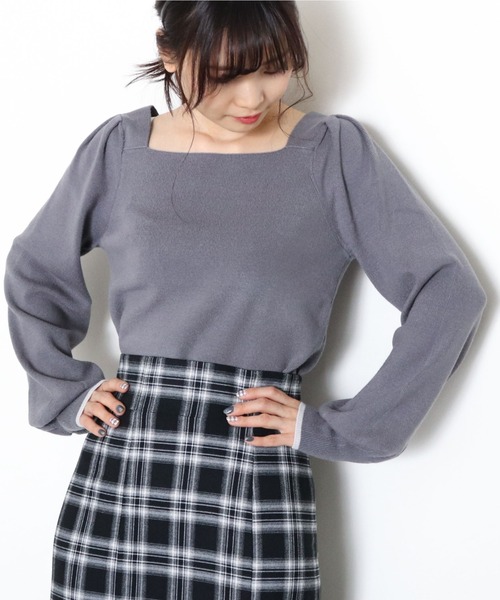 archives(アルシーヴ)の「スクエアネック配色ニットプルオーバー(ニット/セーター・レディース・オフホワイト/ブラック/グリーン/ブルー・MEDIUM)」の20枚目の写真