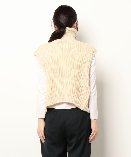 BLUEEAST（ブルーイースト）の「タートルネックケーブルニットベスト（ベスト・レディース・ブラック/ベージュ/ブルー/オレンジ・MEDIUM）」の6枚目の写真