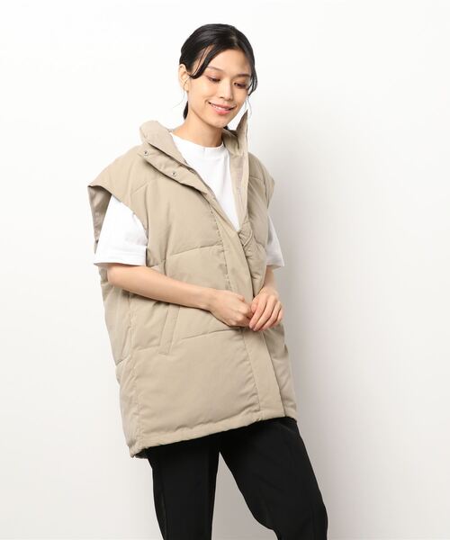HONEYSUCKLE ROSE（ハニーサックルローズ）の「【HONEYSUCKLE ROSE】ビッグシルエット中綿ベスト（ベスト・レディース・ベージュ/ブラック/オフホワイト・M/L）」の18枚目の写真