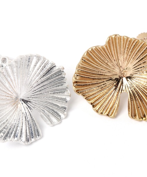 niko and...（ニコアンド）の「メタルツイストラウンドイヤリング（イヤリング・レディース・グレー/イエロー・0）」の4枚目の写真