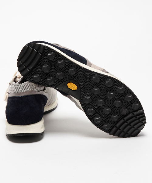 foot the coacher（フットザコーチャー）の「foot the coacher × TAKAHIRO MIYASHITA The SoloIst / f.a.s.t. side lace suede（スニーカー・メンズ・グレー系その他・8/7/9）」の7枚目の写真