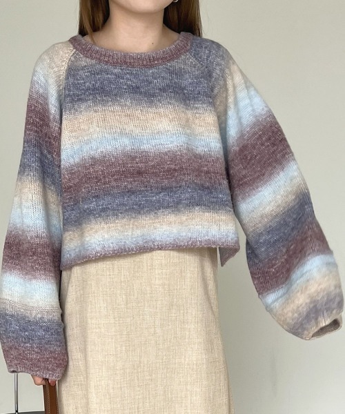 Bab（バブ）の「グラデーションショートニットプルオーバー（ニット/セーター・レディース・ピンク/ブルー・FREE）」の9枚目の写真