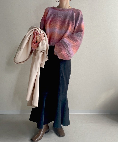 Bab（バブ）の「グラデーションショートニットプルオーバー（ニット/セーター・レディース・ピンク/ブルー・FREE）」の11枚目の写真