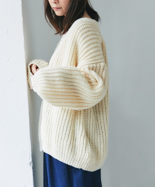 and R（アンドアール）の「ボリュームカーディガン（カーディガン/ボレロ・レディース・グレー/オフホワイト/ライトブラウン・FREE）」の14枚目の写真