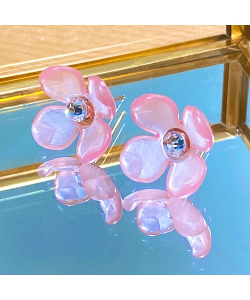 tone(トーン)の「【LoveAmooN】swarovski×flower pink (MA)(ピアス(両耳用)・レディース・ゴールド・FREE)」の6枚目の写真