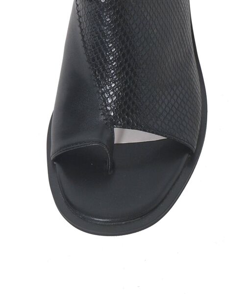 MURUA（ムルーア）の「センターステッチサンダル（サンダル・レディース・ブラック/ベージュ・35/36/37）」の17枚目の写真