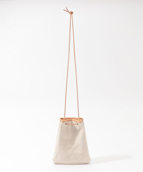 TOMORROWLAND (トゥモローランド)の「【別注】AMIACALVA×TOMORROWLAND コットンリネンキャンバスミニバッグ(エコバッグ/サブバッグ・メンズ・ホワイト系その他・FREE)」の6枚目の写真