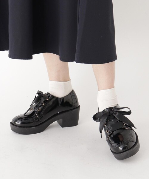 cs T&P(シーエスティーアンドピー)の「サテンリボンガーリーオックスフォードパンプス(パンプス・レディース・アイボリー系1/ブラック系1/グレー系1/ブラック・LL/L/M/S)」の2枚目の写真