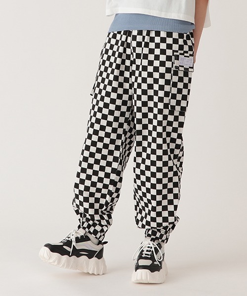 LOVETOXIC（ラブトキシック）の「カーゴパンツ（カーゴパンツ・キッズ・オフホワイト/グレー/ブラック・SS/L/M/S）」の2枚目の写真