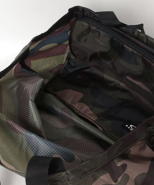 OAKLEY(オークリー)の「オークリー ESSENTIAL POCKETABLE SLING /OAKLEY(ショルダーバッグ・メンズ・ブラック/ネイビー/カモフラージュ・U)」の9枚目の写真