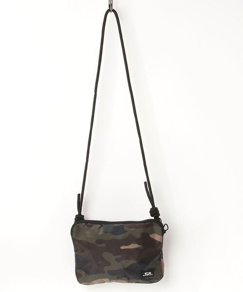 OAKLEY(オークリー)の「オークリー ESSENTIAL POCKETABLE SLING /OAKLEY(ショルダーバッグ・メンズ・ブラック/ネイビー/カモフラージュ・U)」の10枚目の写真