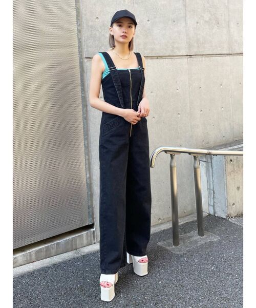 EMODA（エモダ）の「ボディカバーサロペット（つなぎ/オールインワン・レディース・アイボリー/ブラック/ライトブルー・SMALL/MEDIUM）」の7枚目の写真