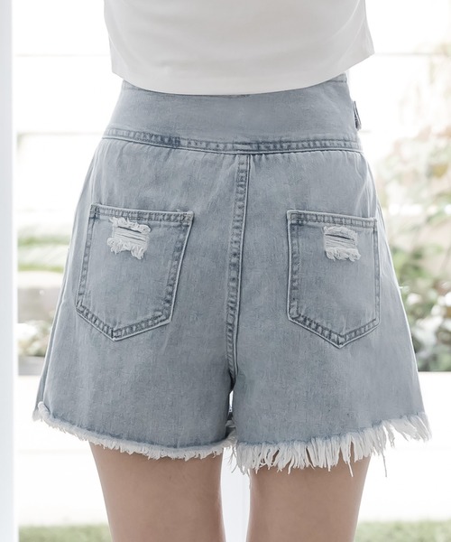 Julia Boutique(ジュリアブティック)の「ベルト付きダメージデニムショートパンツ/22147(デニムパンツ・レディース・ブラック/ライトブルー・S/M/L/LL)」の11枚目の写真