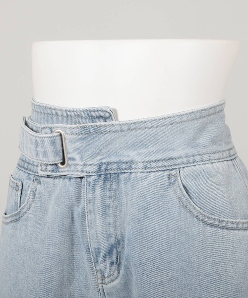 Julia Boutique(ジュリアブティック)の「ベルト付きダメージデニムショートパンツ/22147(デニムパンツ・レディース・ブラック/ライトブルー・S/M/L/LL)」の13枚目の写真