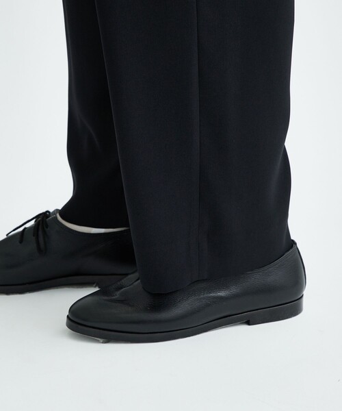 CULLNI(クルニ)の「STUDIOUS別注 BELTED WIDE SLACKS(スラックス・メンズ・ブラック/グリーン/ライトブルーグレー・1/2)」の12枚目の写真