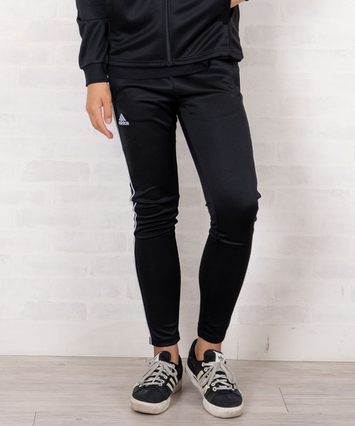 adidas（アディダス）の「adidas combat sports / スリムシルエット 3本ライン入りジャージパンツ（その他パンツ・レディース・ブラック・LARGE/MEDIUM）」の4枚目の写真