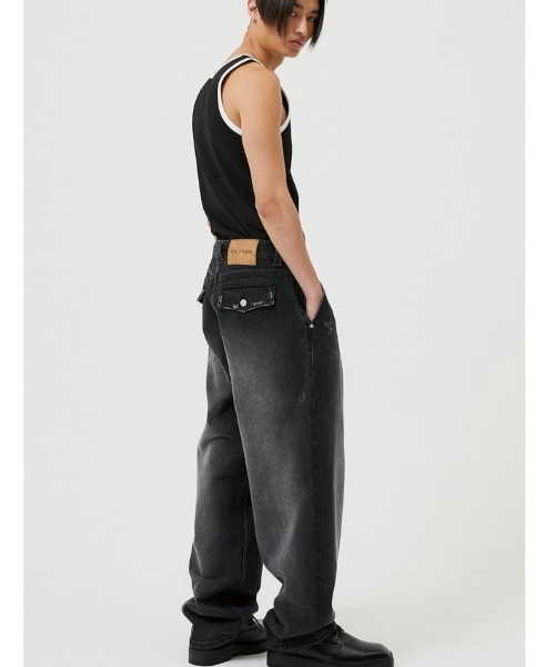 ESC STUDIO(イーエスシースタジオ)の「【ESC STUDIO/イーエスシースタジオ】washing denim pocket pants/ウォッシング デニム ポケット パンツ ジーンズ ワイドデニムパンツ(デニムパンツ・メンズ・ブラック/ブルー・01/02)」の7枚目の写真